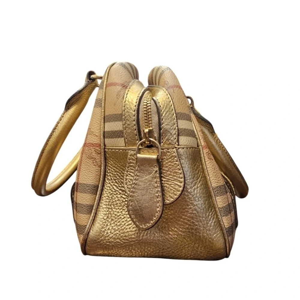 Burberry stylish haymarket